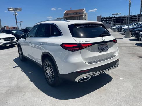 Certified 2026 Mercedes-Benz GLC 300 image 4