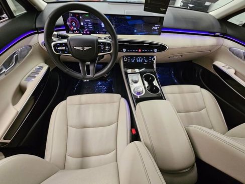 Used 2026 Genesis GV70 2.5T image 13