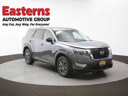 Used 2023 Nissan Pathfinder S AWD/4WD image 66