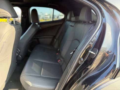 Used 2023 Lexus UX 250h FWD w/ Accessory Package (Z2) image 4