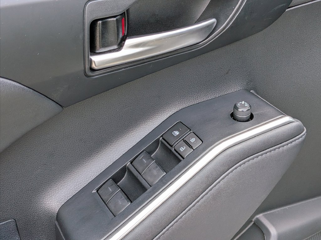 Used 2023 Toyota Highlander XLE FWD image 10