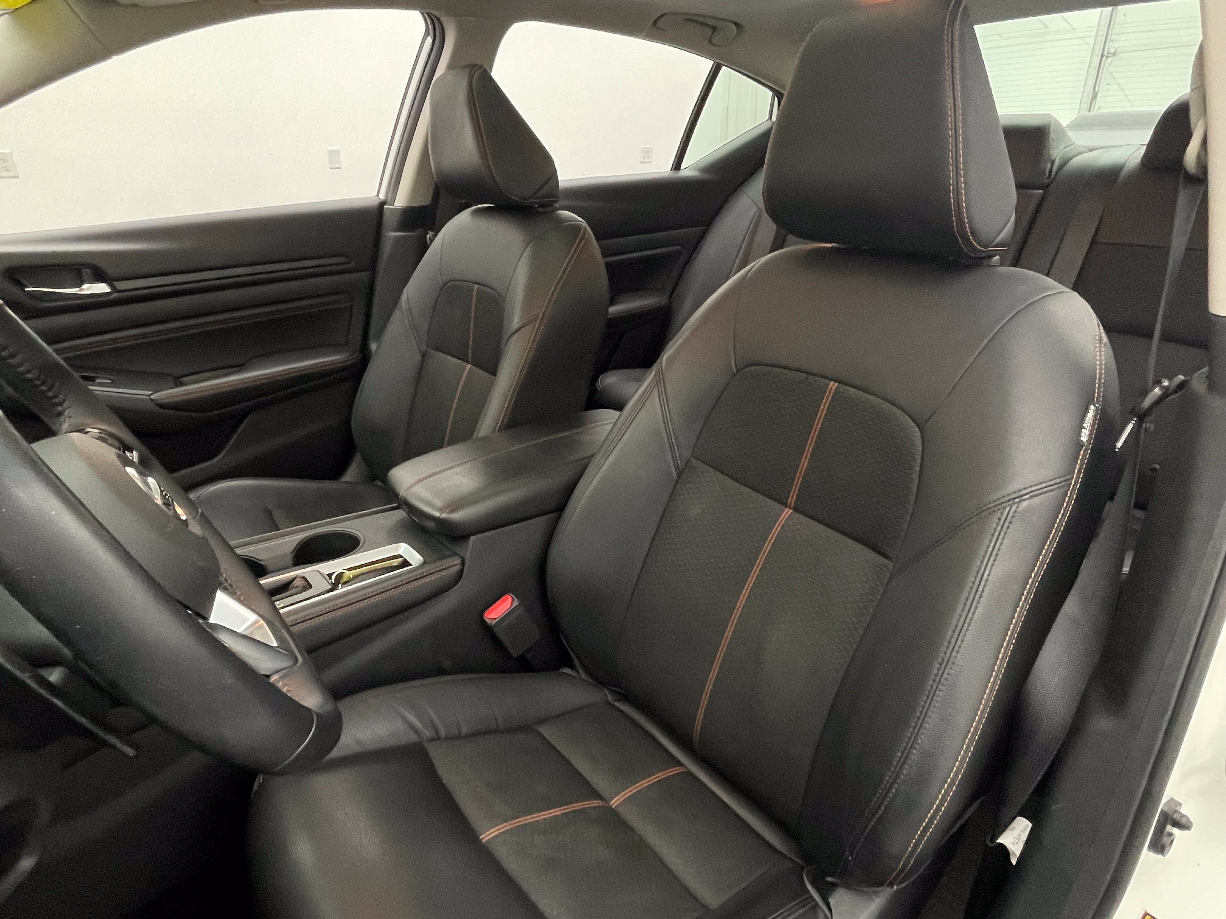 Used 2020 Nissan Altima 2.5 SR w/ Premium Package FWD image 18