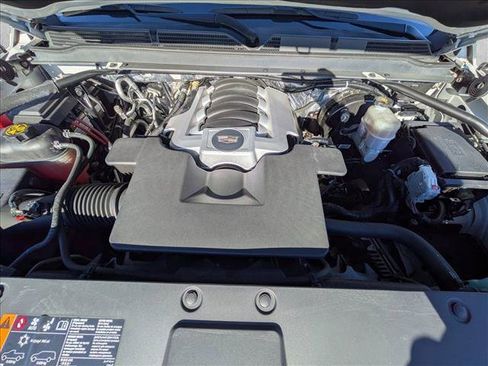 Used 2018 Cadillac Escalade Platinum image 24