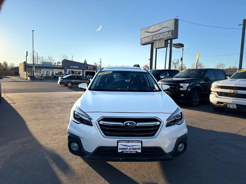 Used 2018 Subaru Outback 3.6R Touring AWD/4WD image 4