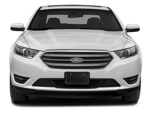 Used 2018 Ford Taurus SEL w/ Equipment Group 201A FWD image 4