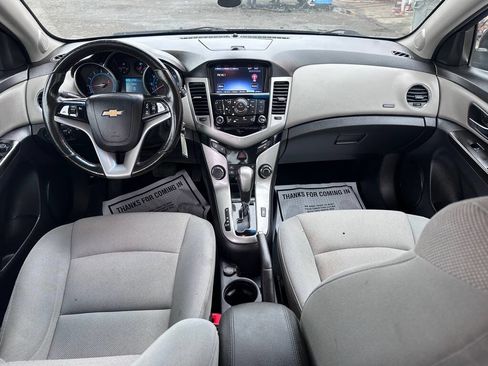 Used 2014 Chevrolet Cruze LT image 10
