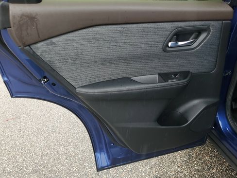 Certified 2023 Nissan Rogue SV image 19