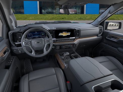 New 2026 Chevrolet Silverado 1500 LT Trail Boss w/ LT Trail Boss Premium Package AWD/4WD image 3