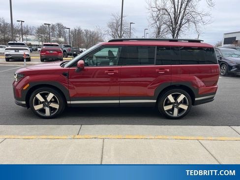 Used 2024 Hyundai Santa Fe Limited image 4