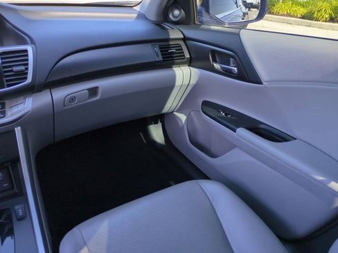 Used 2013 Honda Accord EX-L image 16