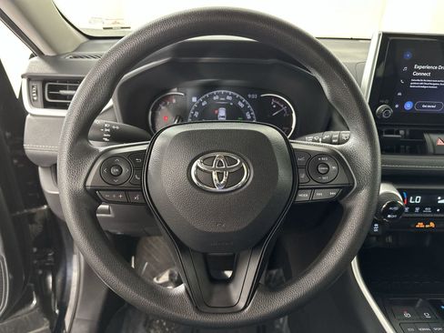 Used 2025 Toyota RAV4 XLE image 14