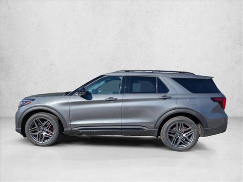 New 2026 Ford Explorer ST w/ Sun And Sound Package image 5