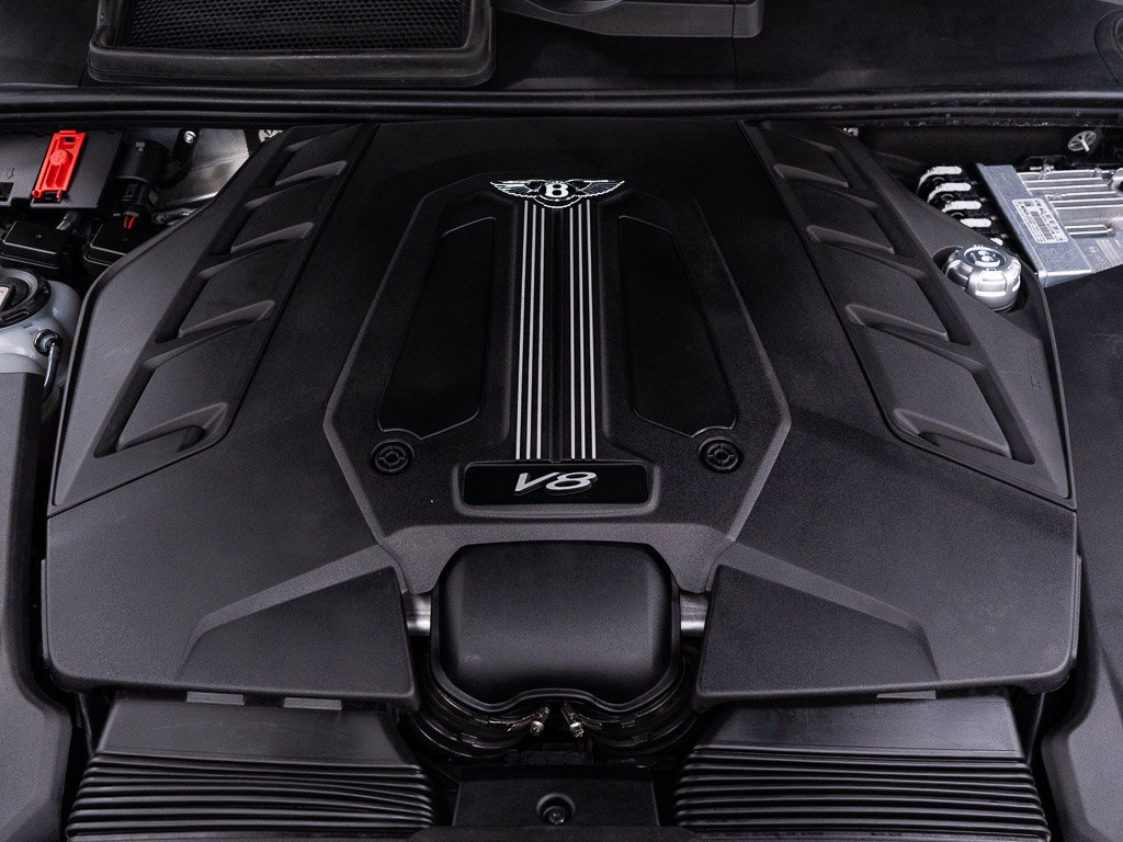 Certified 2022 Bentley Bentayga AWD/4WD image 49