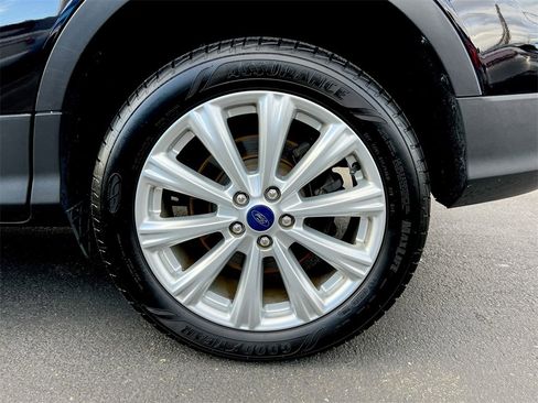 Used 2019 Ford Escape SEL image 27