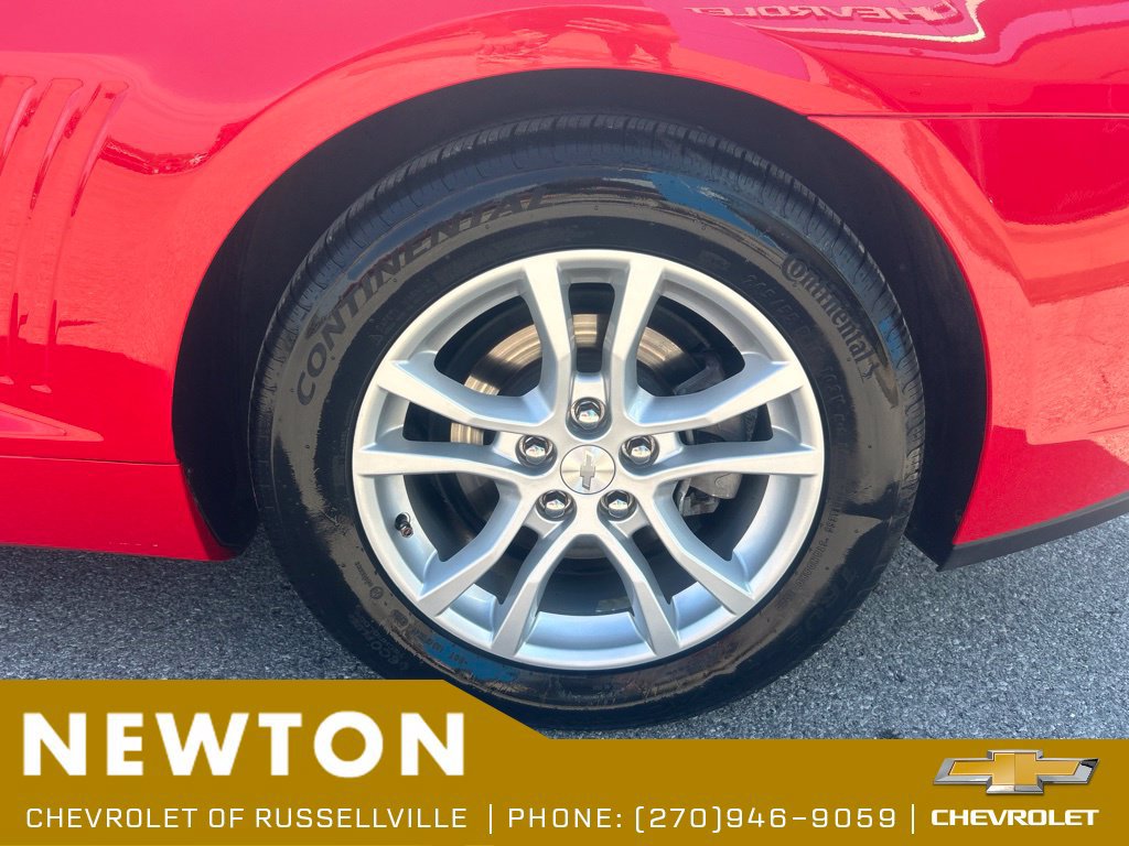 Used 2015 Chevrolet Camaro LT RWD image 34