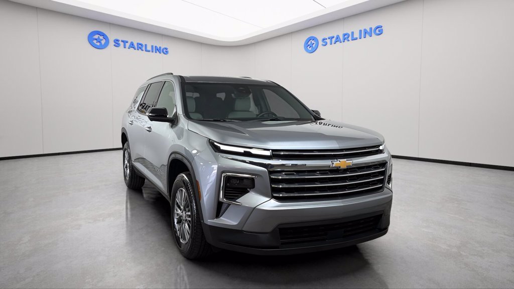 Certified 2026 Chevrolet Traverse LT w/ Driver Confidence Package FWD image 14