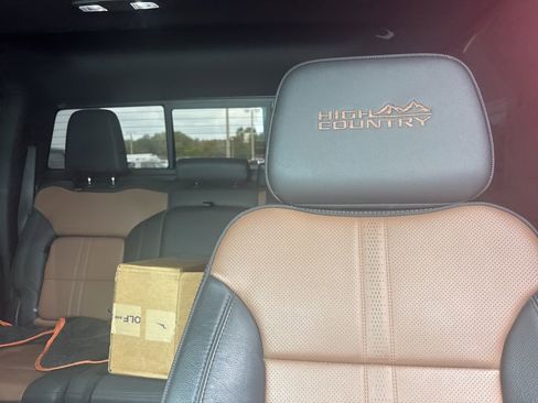 Used 2024 Chevrolet Silverado 1500 High Country AWD/4WD image 3