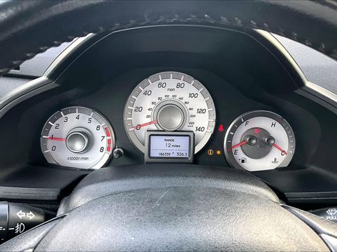 Used 2014 Honda Pilot Touring image 25