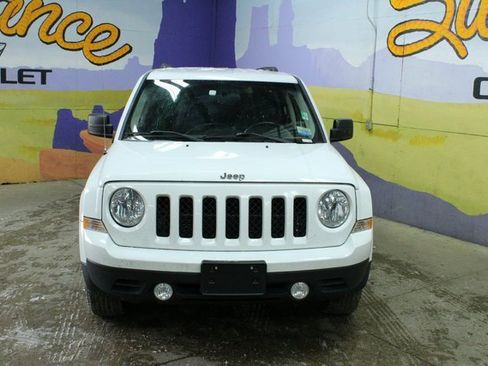 Used 2015 Jeep Patriot Latitude image 3
