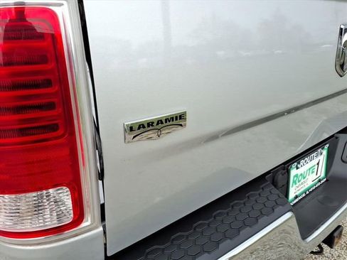 Used 2018 RAM 1500 Laramie w/ Convenience Group AWD/4WD image 7