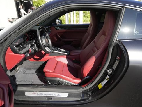 Used 2020 Porsche 911 Carrera 4S AWD/4WD image 45