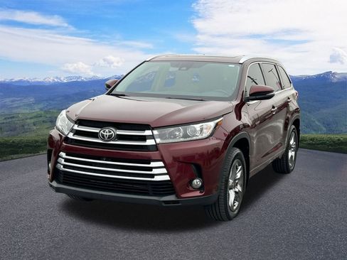 Used 2017 Toyota Highlander Limited Platinum image 1