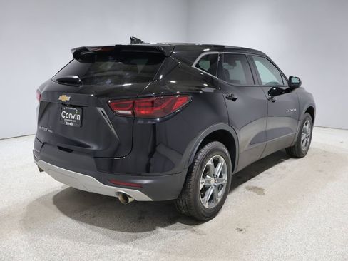 Used 2023 Chevrolet Blazer LT AWD/4WD image 2