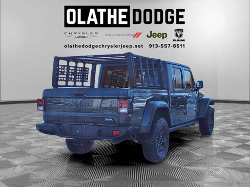 Used 2022 Jeep Gladiator Willys image 30