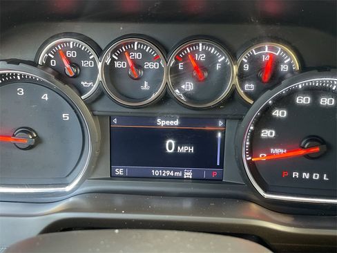 Used 2020 Chevrolet Silverado 2500 LTZ w/ LTZ Plus Package image 12