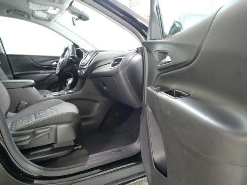 Used 2024 Chevrolet Equinox LT w/ LPO, Floor Liner Package FWD image 10
