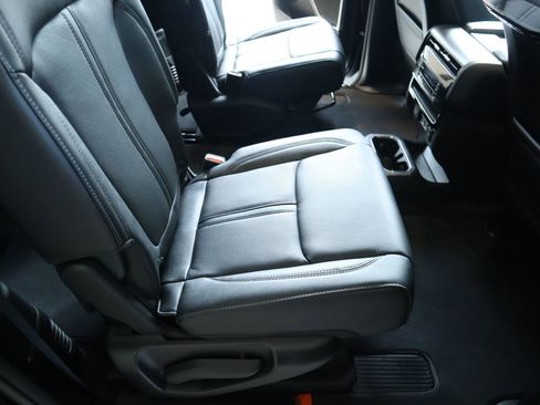 New 2026 Jeep Grand Wagoneer L Limited image 17