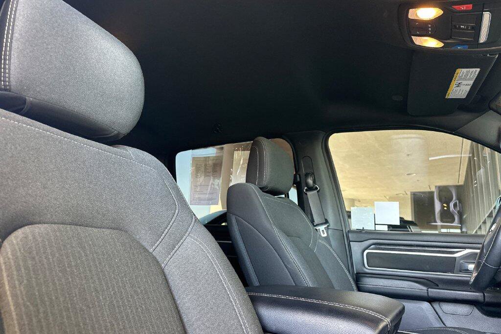 Used 2023 RAM 1500 Big Horn AWD/4WD image 16