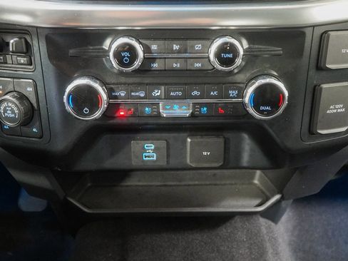 Used 2021 Ford F150 Lariat w/ Max Trailer Tow Package image 37