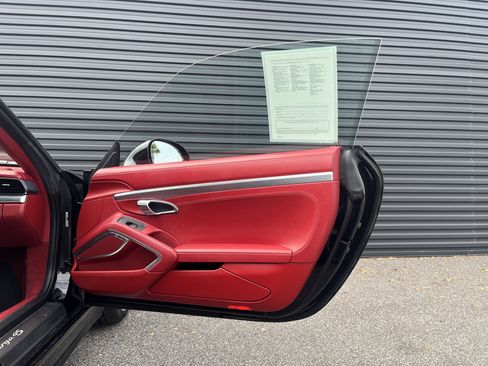 Used 2015 Porsche 911 Targa 4S image 27