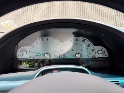 Used 2002 Ford Thunderbird RWD image 32