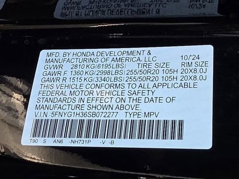 Used 2025 Honda Pilot Sport image 32