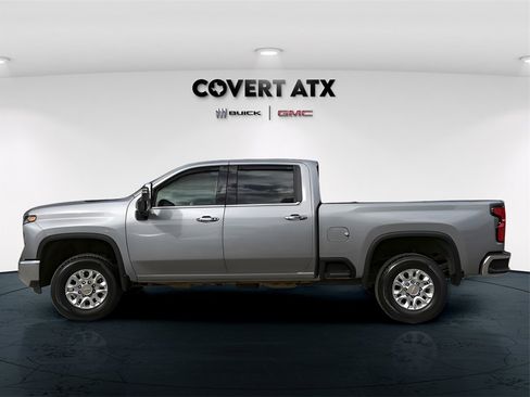 Used 2025 Chevrolet Silverado 2500 LTZ image 5