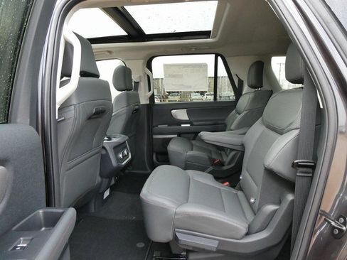New 2025 Ford Expedition Max Active image 21