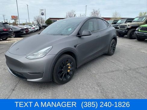 Used 2023 Tesla Model Y Long Range image 11