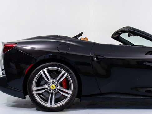Certified 2019 Ferrari Portofino image 17