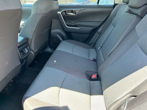 Used 2025 Toyota RAV4 XLE image 15