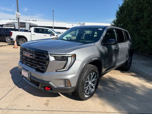 New 2026 GMC Acadia AT4 w/ Luxury Package AWD/4WD image 7