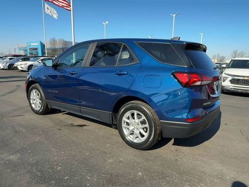 Used 2022 Chevrolet Equinox LS w/ LS Convenience Package FWD image 6