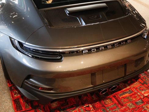 Used 2024 Porsche 911 GT3 RWD image 6