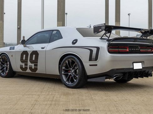 Used 2021 Dodge Challenger R/T Scat Pack RWD image 6