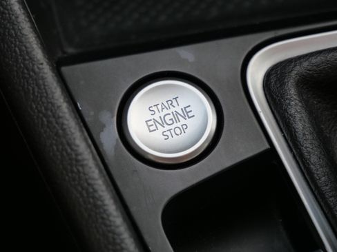 Certified 2024 Volkswagen Jetta SE image 27