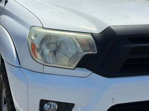 Used 2015 Toyota Tacoma PreRunner w/ SR5 Package RWD image 4