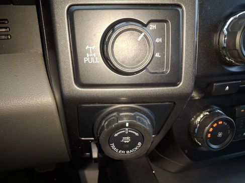 Used 2018 Ford F150 XLT w/ Equipment Group 302A Luxury AWD/4WD image 26