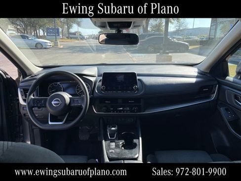 Used 2024 Nissan Rogue SV image 13