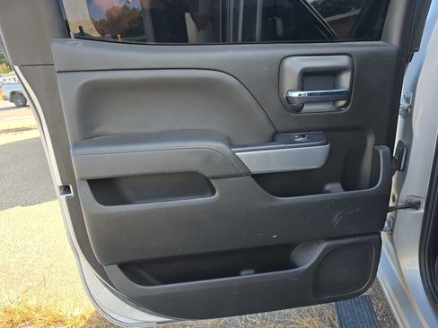 Used 2019 Chevrolet Silverado 2500 LTZ w/ Vortec Plus Package AWD/4WD image 15